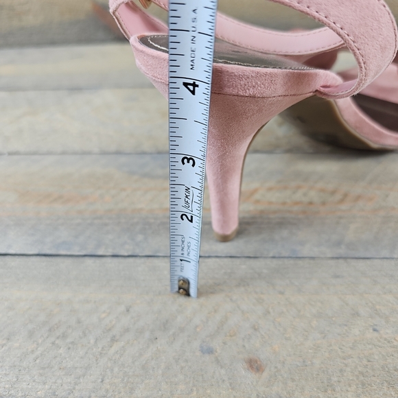 Women's Worthington Chandler Fashion Shoes Ruffled Pink Open Toe Heeled - Picture 9 of 9